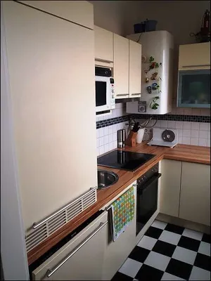 Helle 48 m² Wohnung inkl. DAN-Einbauküche, voll ausgestattetes Badezimmer – Bild 3