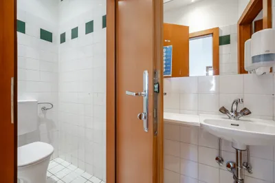 3-Zimmer-Gewerbeimmobilie mieten in Wien – 129,47 m², € 2.558 – Bild 13 von 31