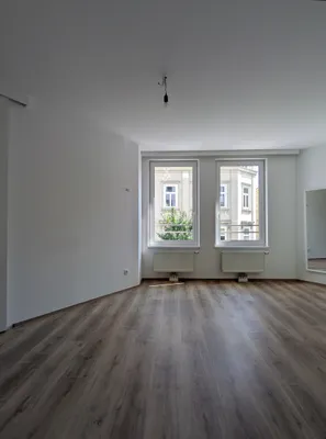 Ruhige, helle 2 Zimmer-Wohnung in bester Lage | U4 Pilgramgasse | Nähe Mariahilfer Straße und Naschmarkt – Bild 3