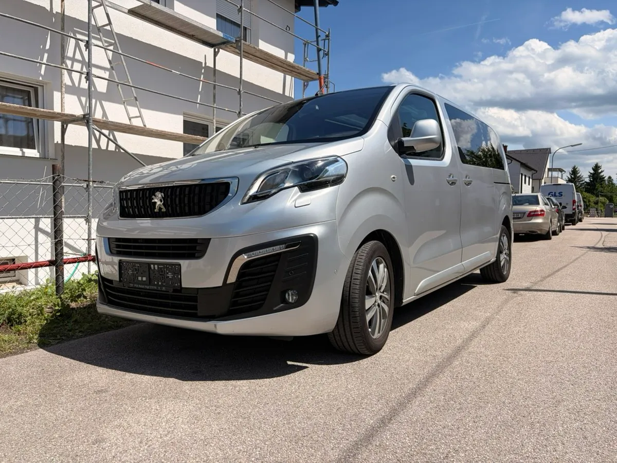 Peugeot Traveller