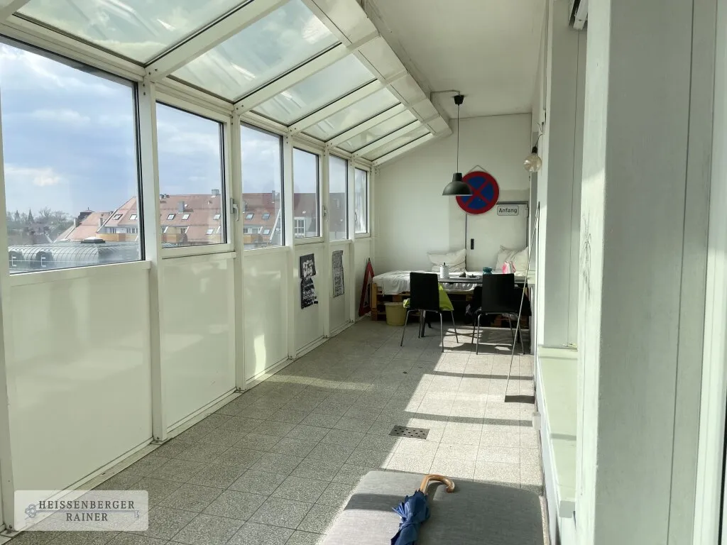 Helle 5-Zimmerwohnung mit Parkblick! | WG - Tauglich - Ansicht 3