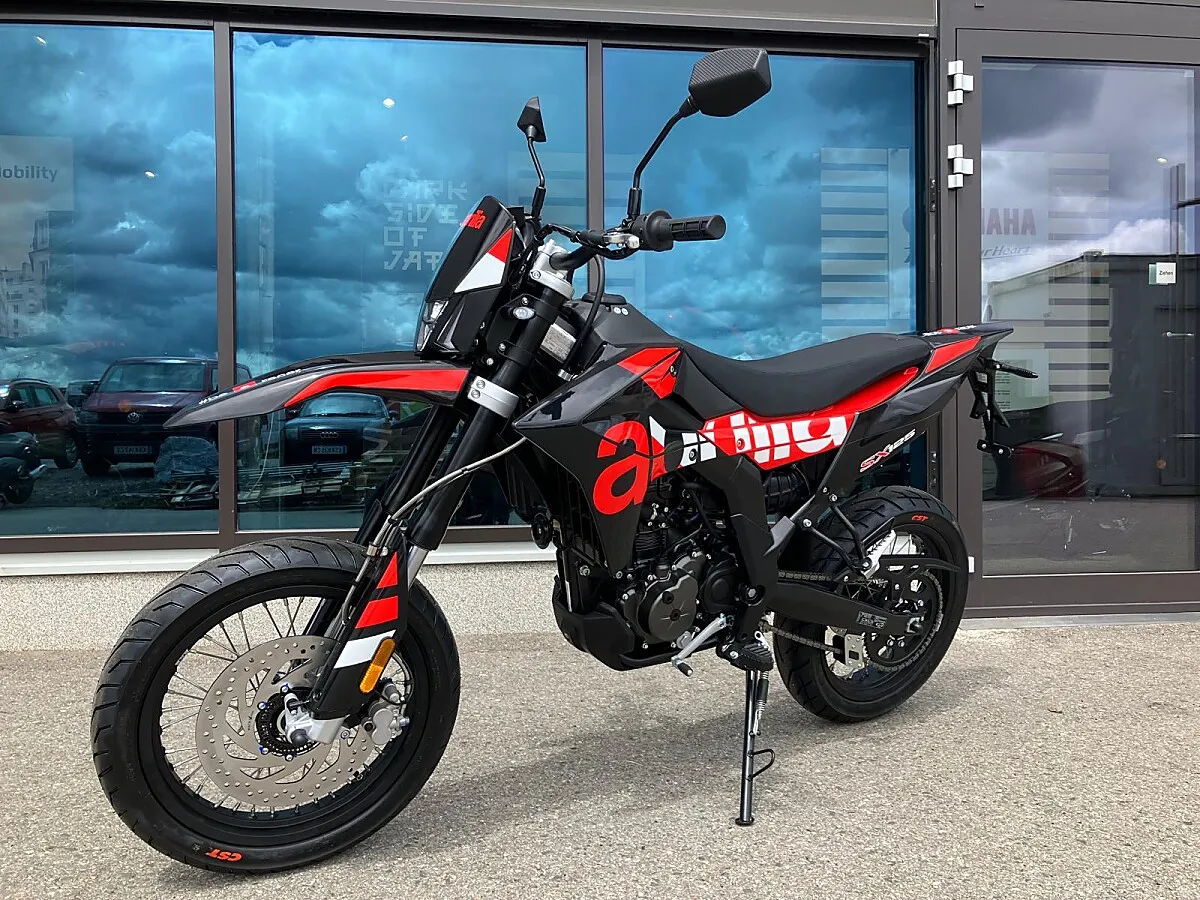 Aprilia SX