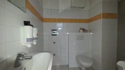 4-Zimmer-Immobilie mieten in Linz – 205,2 m², € 1.932 – Bild 6 von 8