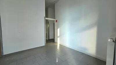 4-Zimmer-Immobilie mieten in Linz – 205,2 m², € 1.932 – Bild 8 von 8