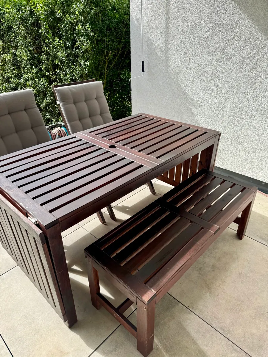 Garten Esstisch inkl Stühle und Bank von Ikea ÄPPLARÖ, € 150,- (4060 Leonding)
