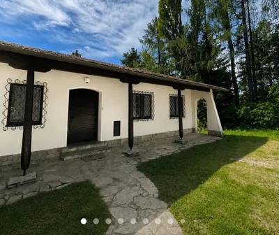 4-Zimmer-Haus mieten in Wiener Neustadt Land – 250 m², € 1.570