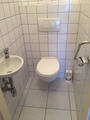 4-Zimmer-Haus mieten in Wiener Neustadt Land – 250 m², € 1.570 – Bild 27 von 32