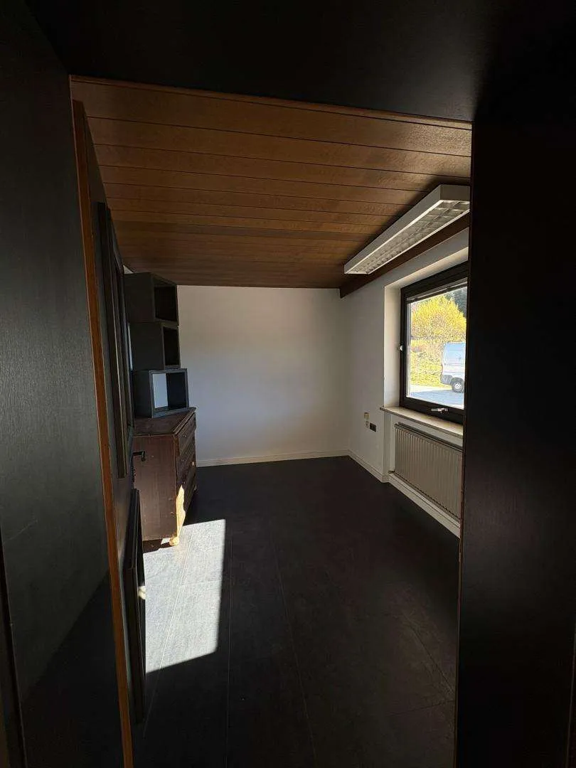 Kleinbüro. EUR 330,00. Sofort beziehbar. – pohled 2