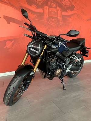 Honda CB 650R E-Clutch LAGERND - A2 Führerschein taugl...