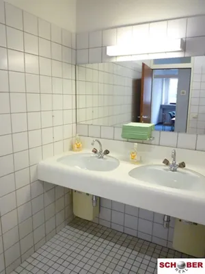 2-Zimmer-Gewerbeimmobilie mieten in Wien – 36 m², € 404 – Bild 5 von 9