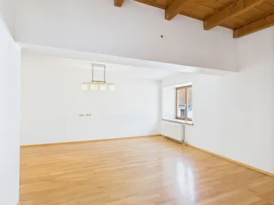 4-Zimmer-Wohnung mieten in Bludenz – 102 m², € 1.450 – Bild 2 von 21