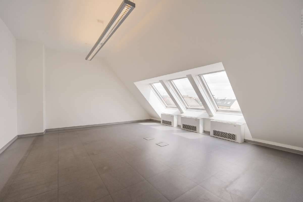 Barrierefreie Ordinationsfläche in der Fußgängerzone direkt bei der U1 Reumannplatz zu mieten - Ansicht 3