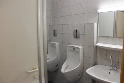 3-Zimmer-Gewerbeimmobilie mieten in Innsbruck-Land – 133 m², € 1.238 – Bild 12 von 16