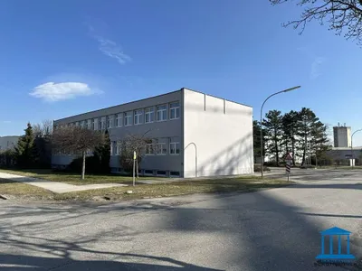 10-Zimmer-Gewerbeimmobilie mieten in Wiener Neustadt – 472 m², € 5.195 – Bild 53 von 62