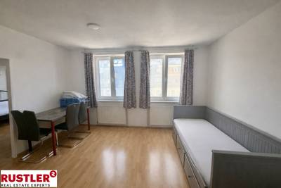 Helle 2-Zimmer-Wohnung nahe U6 Dresdner Straße - möbliert, inkl Heizung und Warmwasser