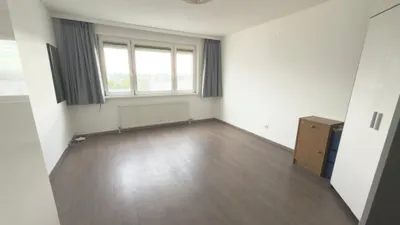 Furnished 2 Bedroom Apartment close to VIC – Bild 2