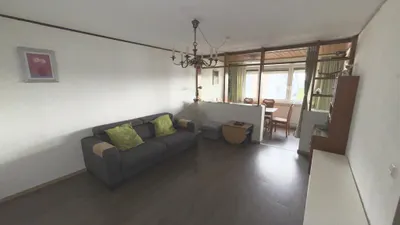 Furnished 2 Bedroom Apartment close to VIC