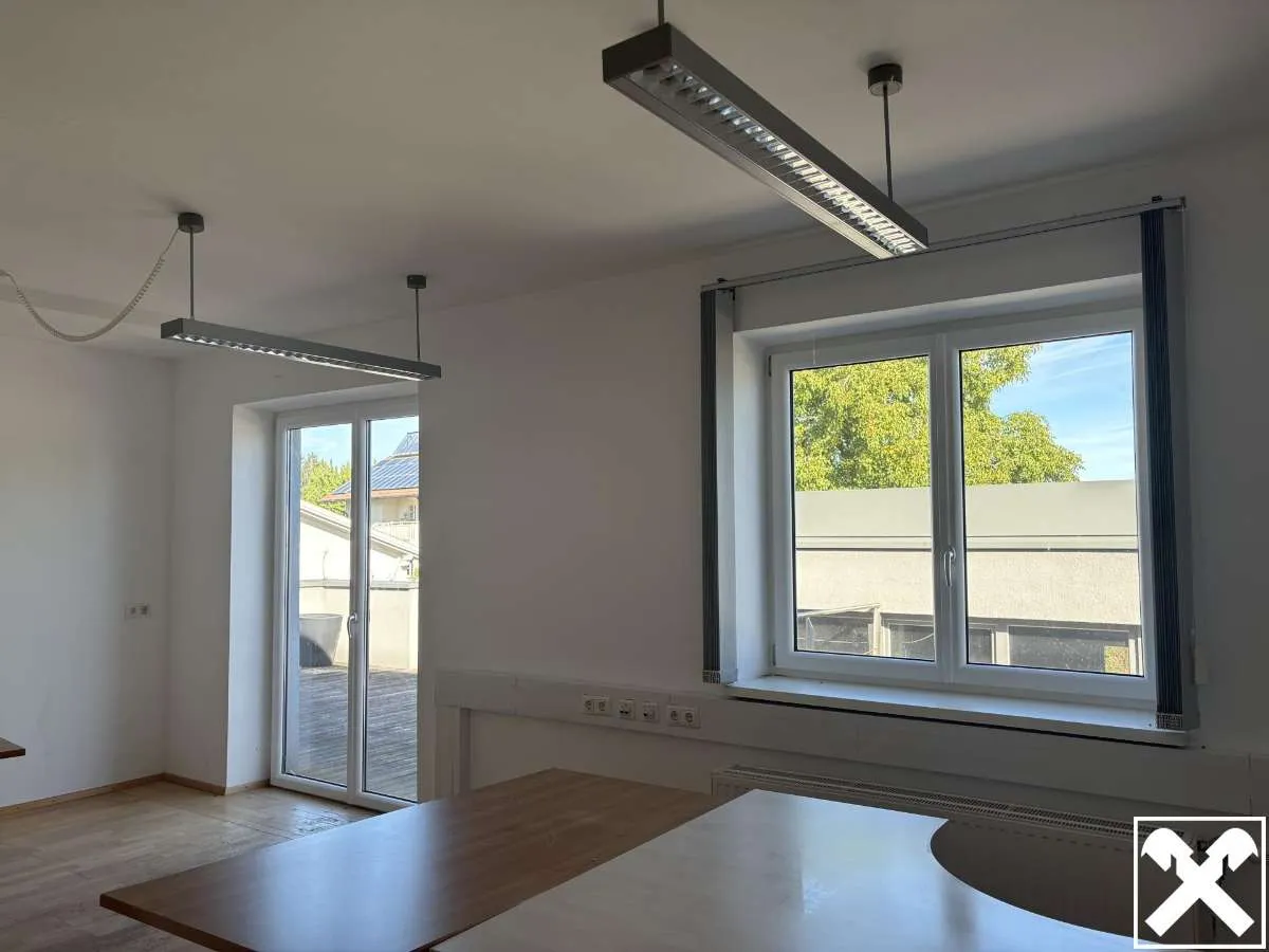 Bürofläche mit Parkflächen und guter Infrastruktur - Ansicht 3