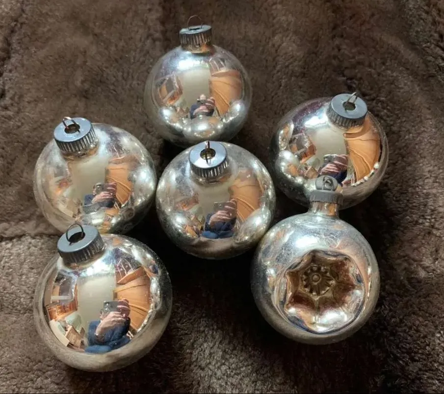 Antike Christbaumkugeln / Konvolut alte antike Christbaumkugeln/ Konvolut alter antiker Weihnachtsschmuck/ alter antiker Christbaumschmuck/ antike Weihnachtskugeln / antike Reflexkugel / alter antiker Baumbehang Weihnachtskugeln antik, € 50,- (4150
