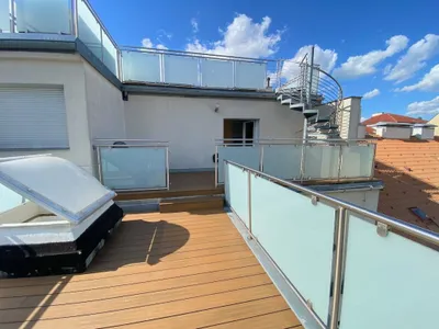 2 TERRASSEN!! 4 ZIMMER, ZENTRALE LAGE mit FERNBLICK!! – Bild 3