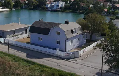 5-Zimmer-Haus mieten in Bruck an der Leitha – 180 m², € 3.399 – Bild 2 von 19