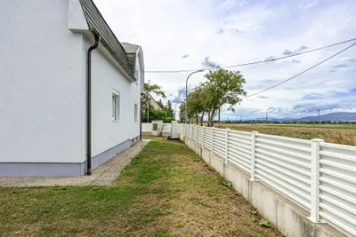 5-Zimmer-Haus mieten in Bruck an der Leitha – 180 m², € 3.399 – Bild 7 von 19