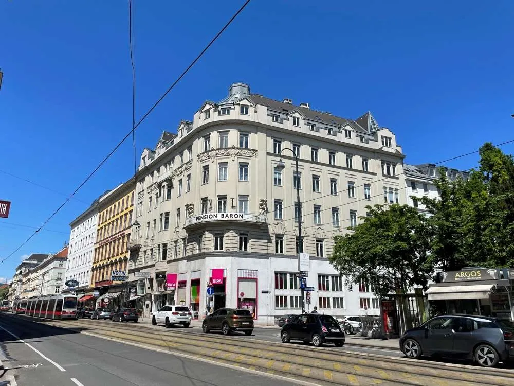 Top Blick zur Votivkirche - gekühltes DG-Büro - Ansicht 2