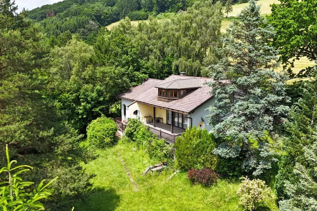 Wohnen im Einklang mit der Natur: Einfamilienhaus mit Panoramablick und ...
