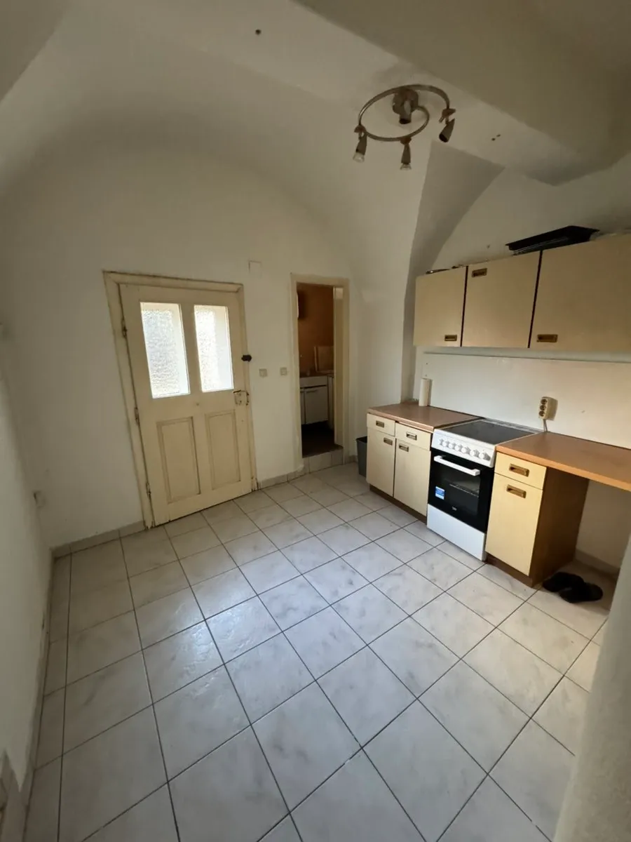 PROVISIONSFREI HEIZUNG GRATIS! 21m*2 Altbauwohnung in Bruck Heizung und Betriebskosten inkl, Bruck an der Mur