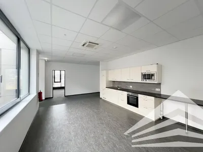 Gewerbeimmobilie mieten in Urfahr-Umgebung – 375 m², € 5.828 – Bild 5 von 12