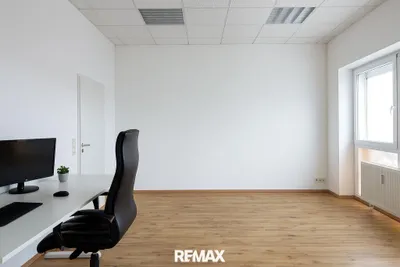 Gewerbeimmobilie mieten in Freistadt – 221 m², € 1.870 – Bild 11 von 11