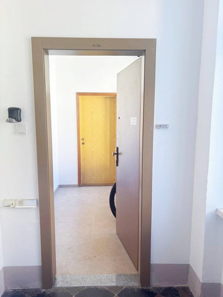 Erstbezug nach Sanierung: 4-Zimmer Altbauwohnung mit neuer Küche und hochwertiger Bad-Ausstattung - Ansicht 3