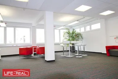 1-Zimmer-Gewerbeimmobilie mieten in Linz – 117 m², € 1.903 – Bild 3 von 21