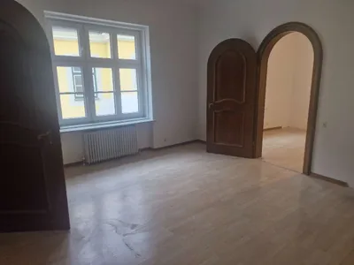 3-Zimmer-Gewerbeimmobilie mieten in Wien – 82 m², € 900 – Bild 1 von 9