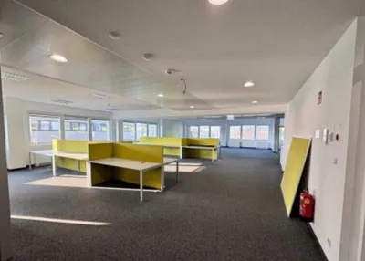 Gewerbeimmobilie mieten in Linz – 2 153 m², € 15 – Bild 2 von 4