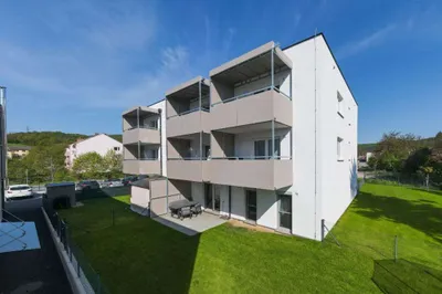 4-Zimmer-Wohnung mieten in Baden – 91 m², € 1.196