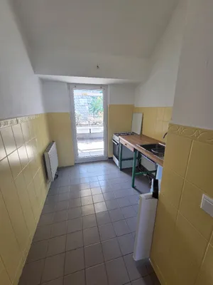 Helle 2-Zimmer-Dachgeschosswohnung mit Terrasse in 1120 Wien zu vermieten! – Bild 3