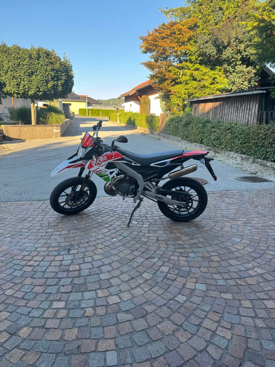 Aprilia SX
