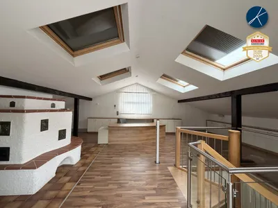 16-Zimmer-Gewerbeimmobilie mieten in Neunkirchen – 740 m², € 6.100 – Bild 12 von 14