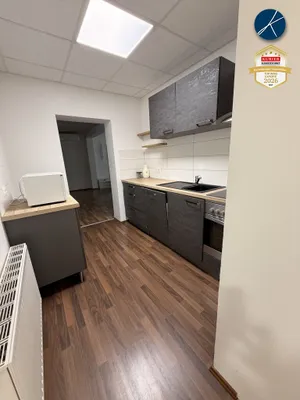 16-Zimmer-Gewerbeimmobilie mieten in Neunkirchen – 740 m², € 6.100 – Bild 6 von 14