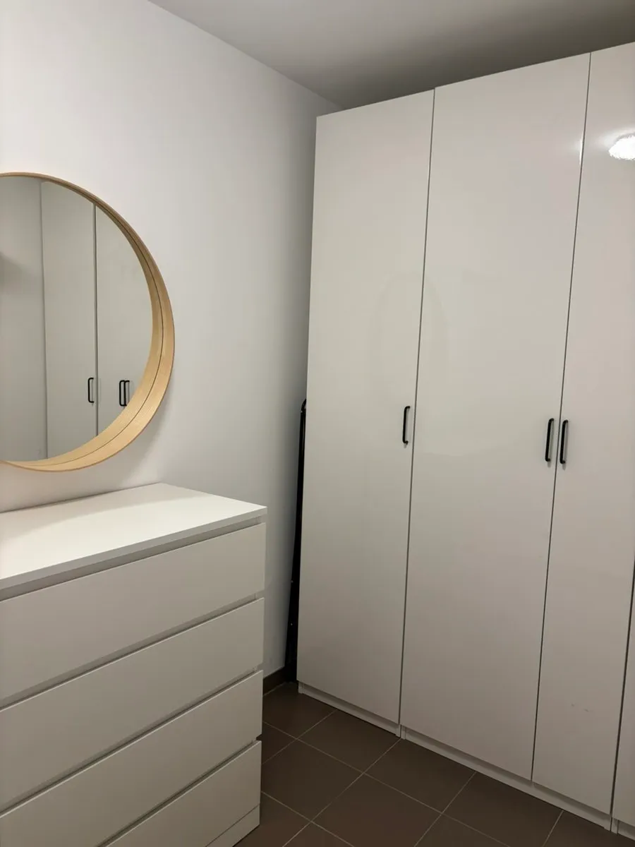 (reserviert) Direktvergabe: Teilmöblierte 2-Zimmer-Neubauwohnung mit Loggia - Ansicht 3