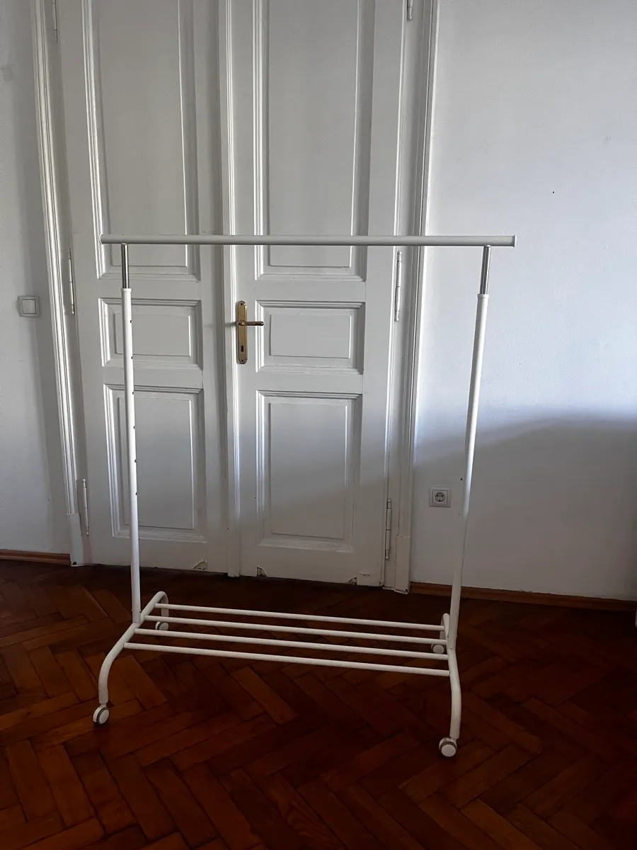 Kleiderstange, € 5,- (8020 Gries)