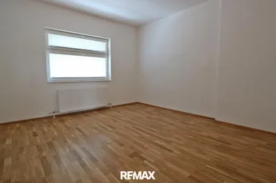 Gewerbeimmobilie kaufen in Wels – 910 m² – Bild 7 von 9
