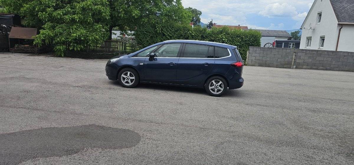 Opel Zafira 2.0