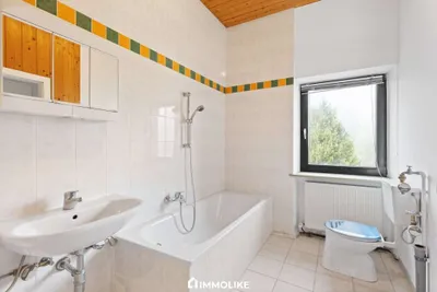 16-Zimmer-Gewerbeimmobilie kaufen in Grieskirchen – 378 m², € 349.000 – Bild 6 von 26