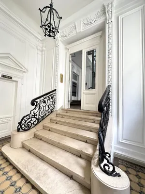 Classic Viennese apartment in the diplomatic district of Vienna (4b) – Bild 2