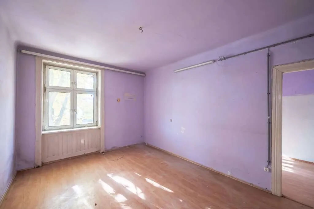 ++NEW++ Period apartment with potential - 2 rooms in need of renovation - Ansicht 2