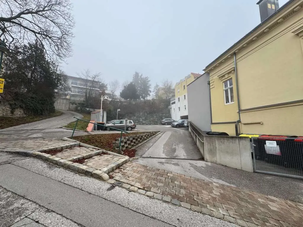 Hauptstraße 20-22 - Freistellplätze und überdachte Parkplätze - Ansicht 2