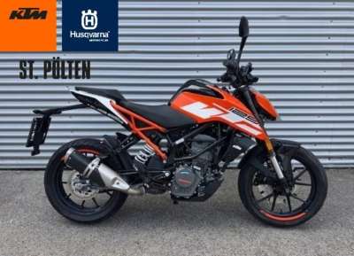KTM 125 Duke orange ABS