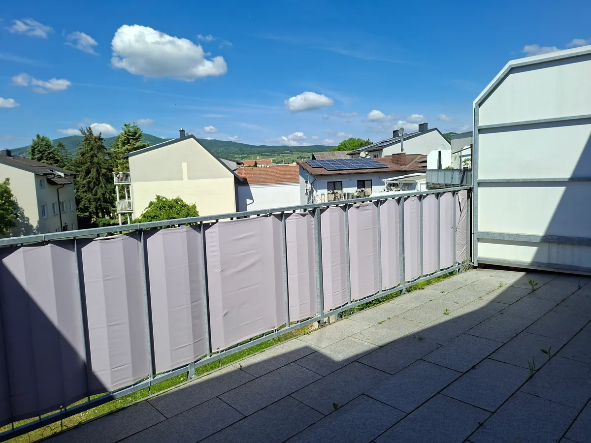 MIETKAUF - Traumhafte Dachgeschosswohnung mit XXL Sonnenbalkon - Ansicht 2